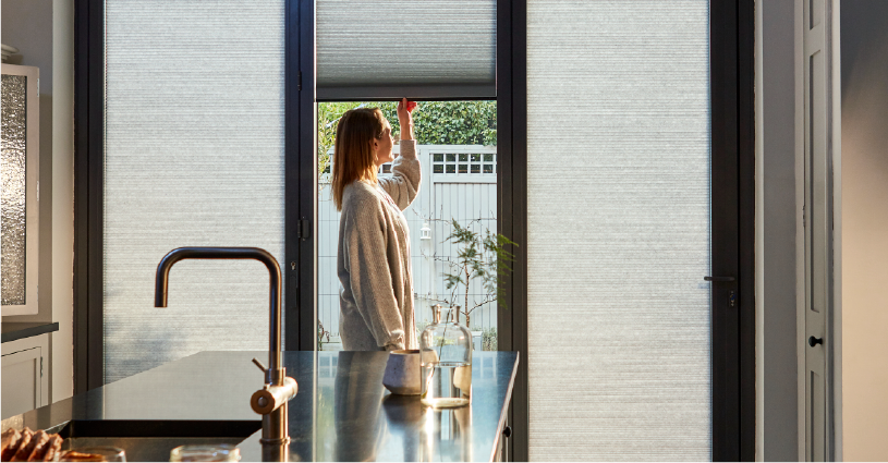 BiFold no drill blinds