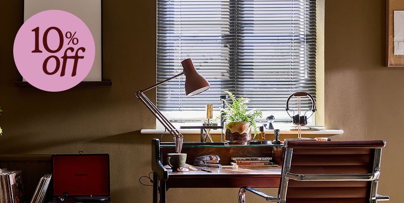 Venetian blinds