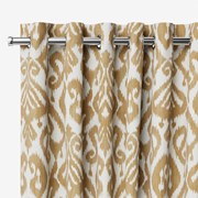 Eyelet heading image