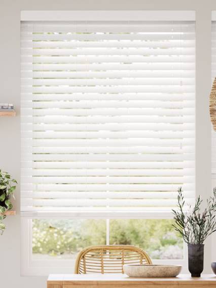 Arctic White Wooden Blind thumbnail image