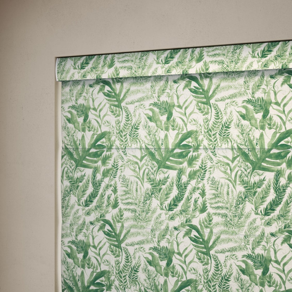 Bracken Isla Roman Blind