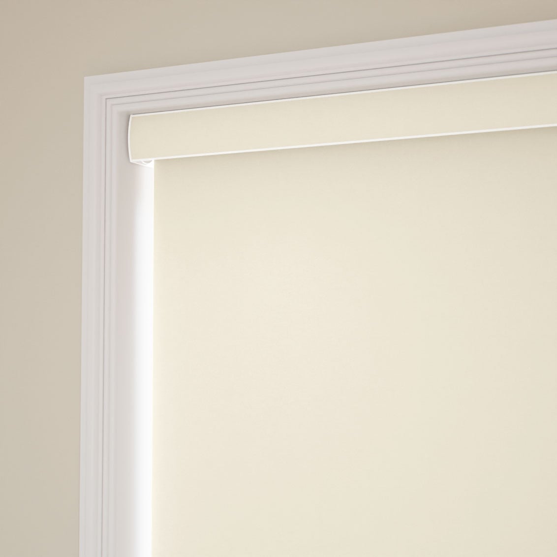 Twist2Go Dash Border Blackout Buttermilk Roller Blind
