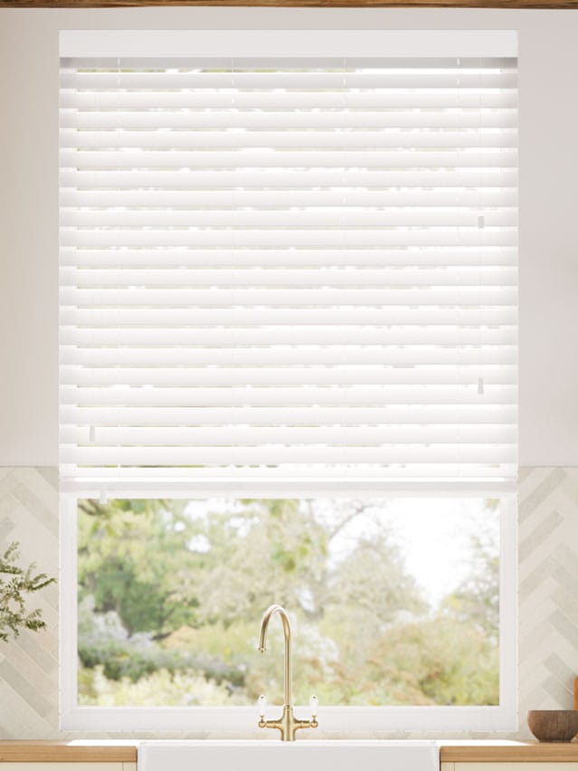 Dove White Wooden Blind thumbnail image