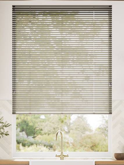 Essence Pearl Graphite Venetian Blind thumbnail image