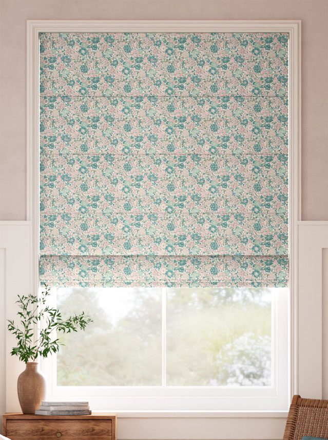 Glen Lyon Basil Roman Blind thumbnail image