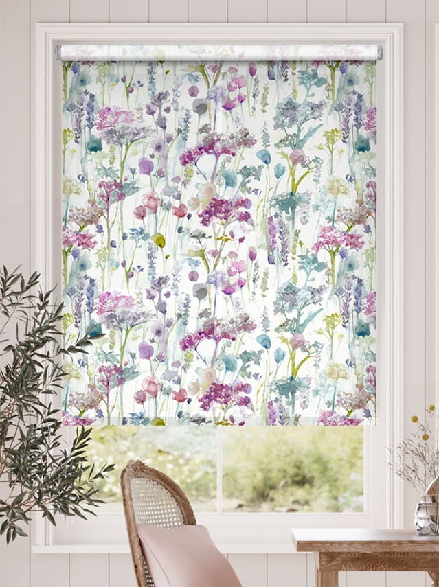 Twist2Go Ilinizas Blackout Summer Roller Blind thumbnail image