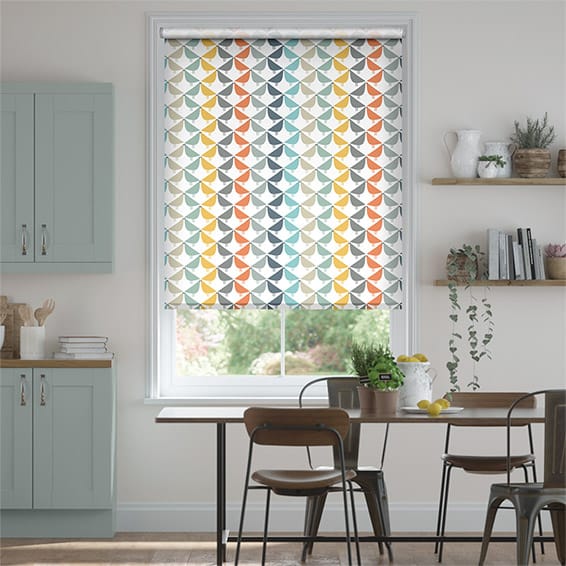 Electric Lintu Birds Fruit Punch Roller Blind