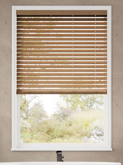 Majestic Oak Wooden Blind thumbnail image