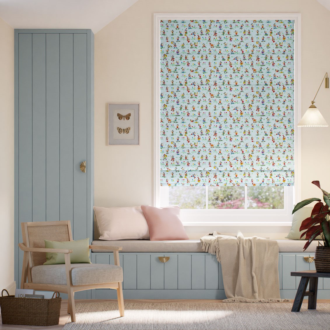 Mickey & Minnie Blue Roman Blind