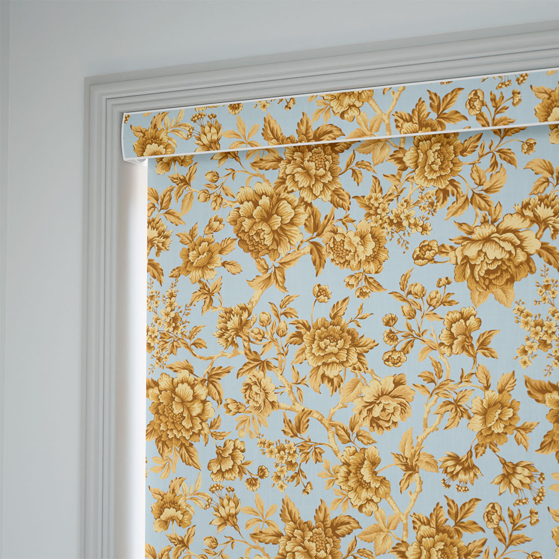 Regency Trail Gold Roller Blind